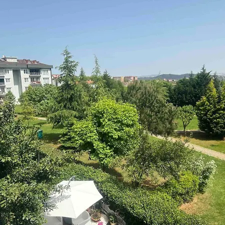 Sabina Gokcene 5 Dk Appartement Istambul