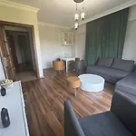 Sabina Gokcene 5 Dk * Istambul