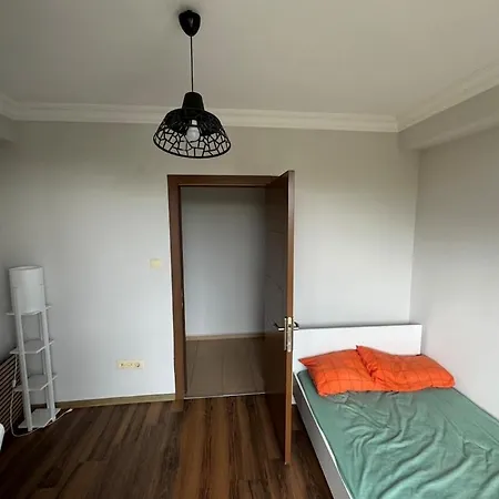 Sabina Gokcene 5 Dk Istanbulská provincie